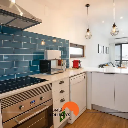 #063 Flat By Holidays Lägenhet *