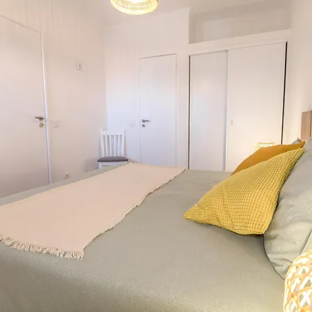 #063 Steps From Ocean Appartement Albufeira