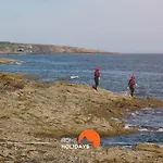 #063 Beach Apartment Steps From Ocean