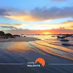 #063 Steps From Ocean * البوفيرا